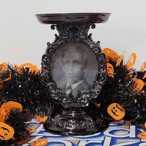 Bath & Body Works Holographicskull Portrait Frame 3-Wick Pedestal Candle…